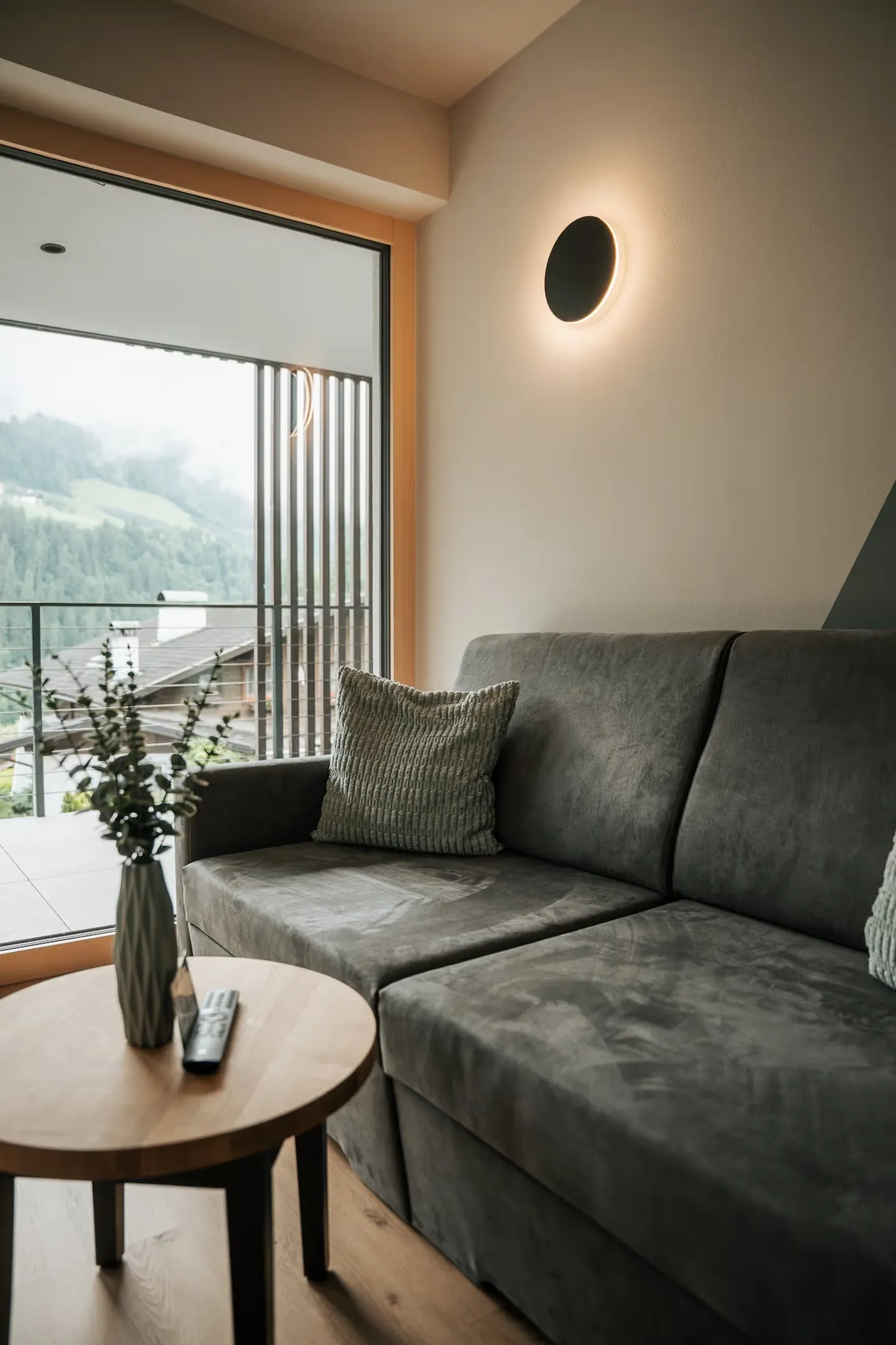 Terrace Large 4